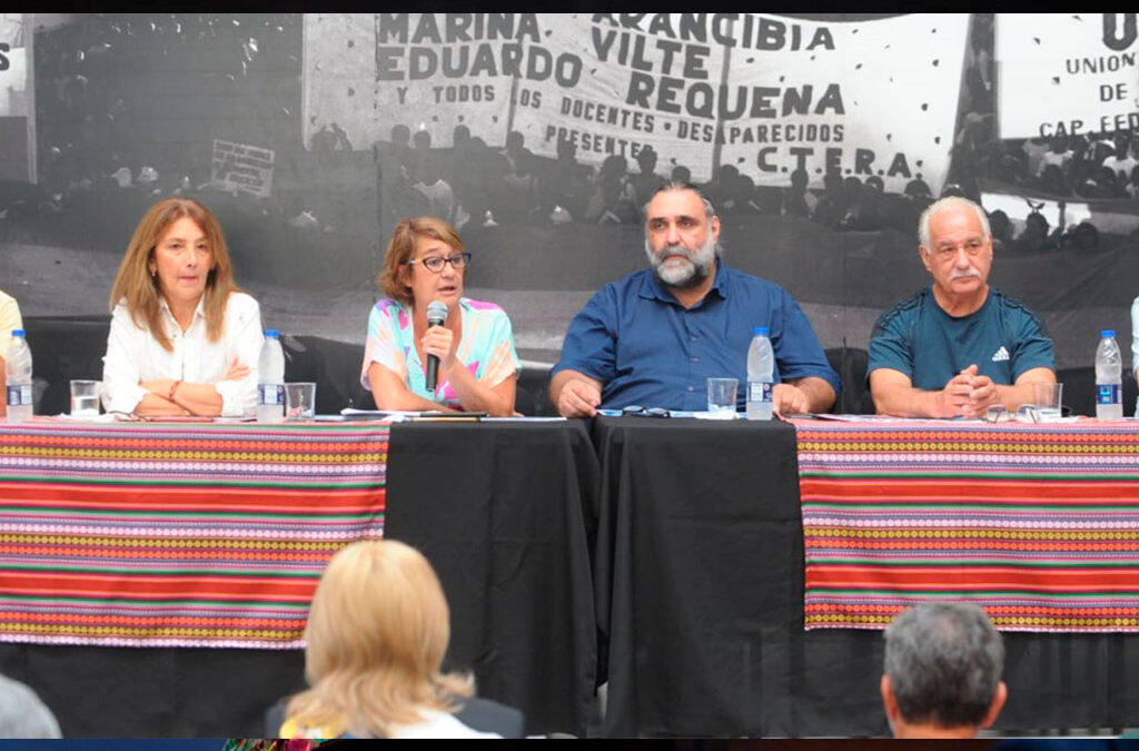 El Gobierno retiró a Educación de la paritaria docente: CTERA repudió y alertó por el “gravísimo retroceso”