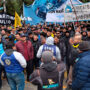 El SOMU declaró el estado de alerta y protestó en todo el país por la paritaria pesquera