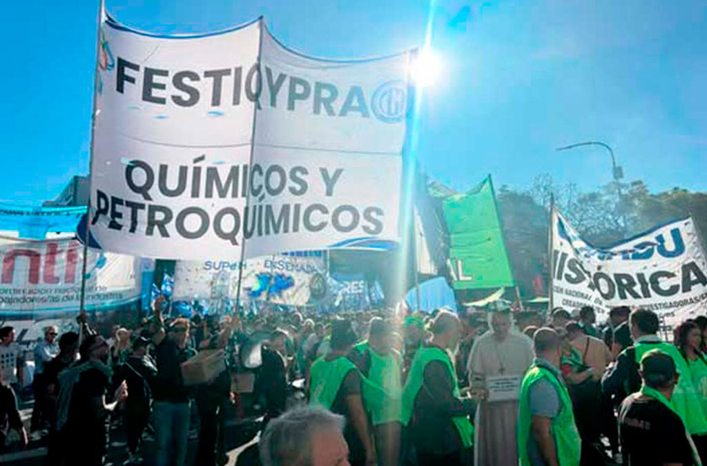 Trabajadores químicos reclaman la reapertura de paritarias ante el deterioro salarial