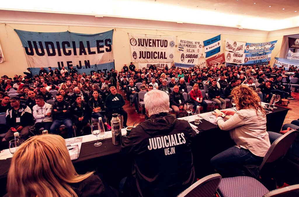Judiciales exigen una suba del 10% y advierten que la pérdida salarial llega al 32%