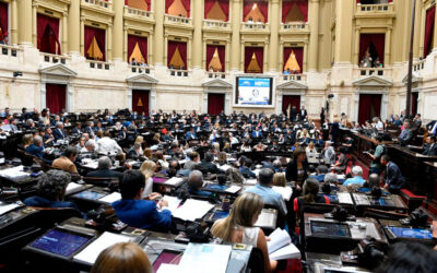 Trabajadores legislativos acordaron un aumento salarial trimestral del 4%