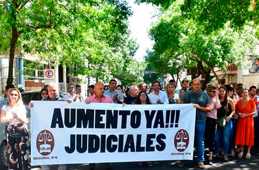 Judiciales exigen un incremento del 10% y advierten que la pérdida salarial ya alcanza el 32%