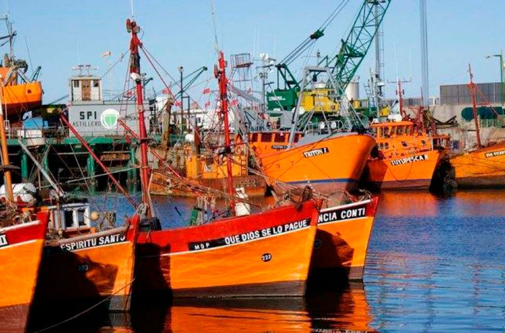 Gremios navales rechazan el ajuste salarial en el sector pesquero y exigen una mesa tripartita de diálogo