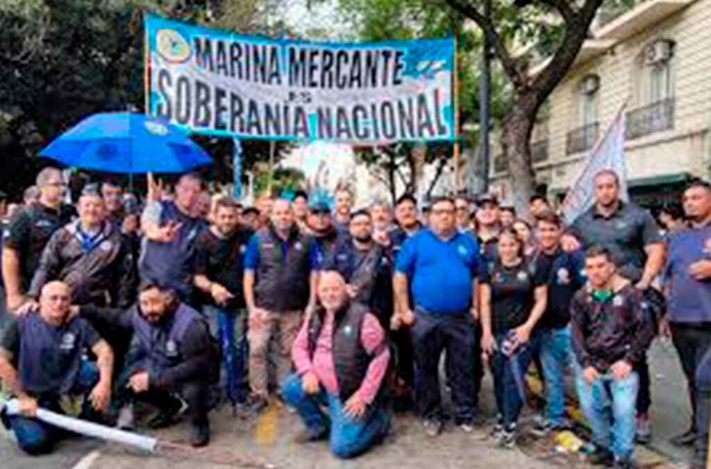 Marina mercante: la justicia laboral dictó una cautelar contra el decreto de desregulación