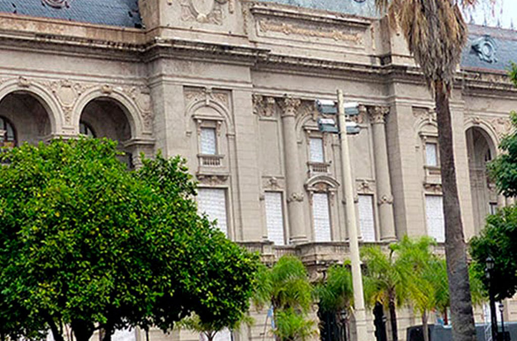 El Gobierno provincial paga la actualización salarial a estatales, incluidos los docentes