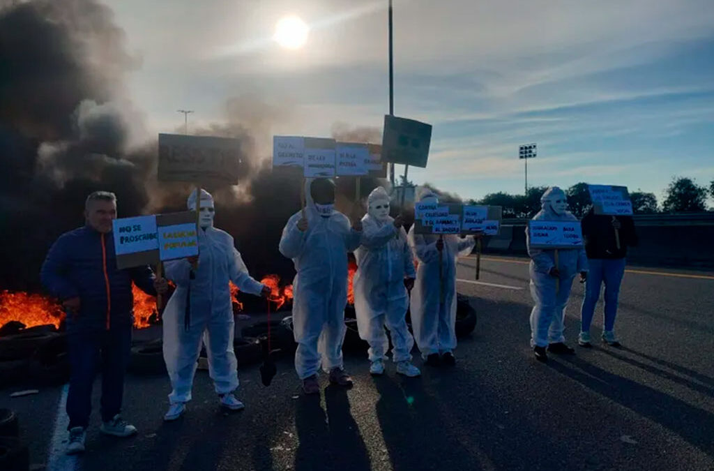 La UTEP y CTA encararon otro corte en la Autopista Buenos Aires–La Plata contra la proscripción de CFK