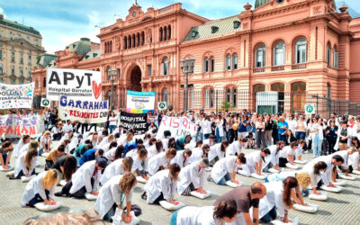 El Gobierno acelera: despide a 110 trabajadores del Hospital Posadas y avisa que le va a descontar el día a los profesionales del Garrahan por la protesta de hoy