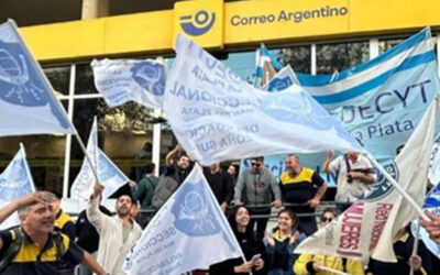 La Federación de Obreros y Empleados del Correo declaró el estado de alerta y movilización en defensa de la democracia