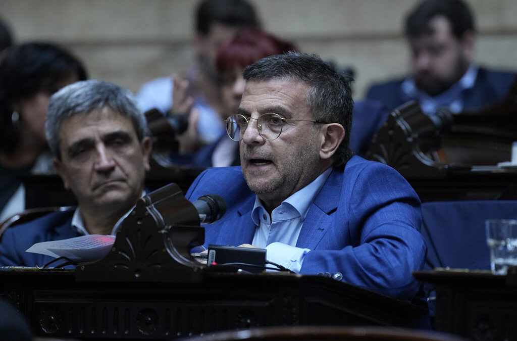 «Gerontocidio planificado»: Cisneros arremete contra PAMI por incumplir orden de medicamentos para jubilados