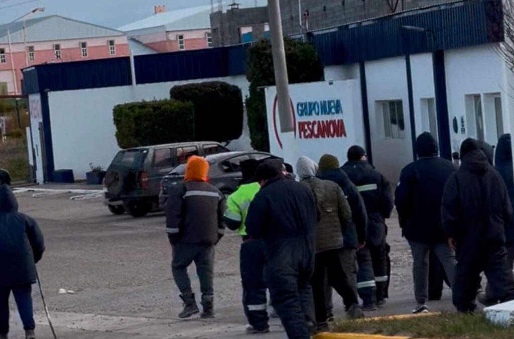 Conflicto paradigmático en el sector pesquero de la Patagonia: «Nos quieren sacar el 30% del salario, sin rodeos»