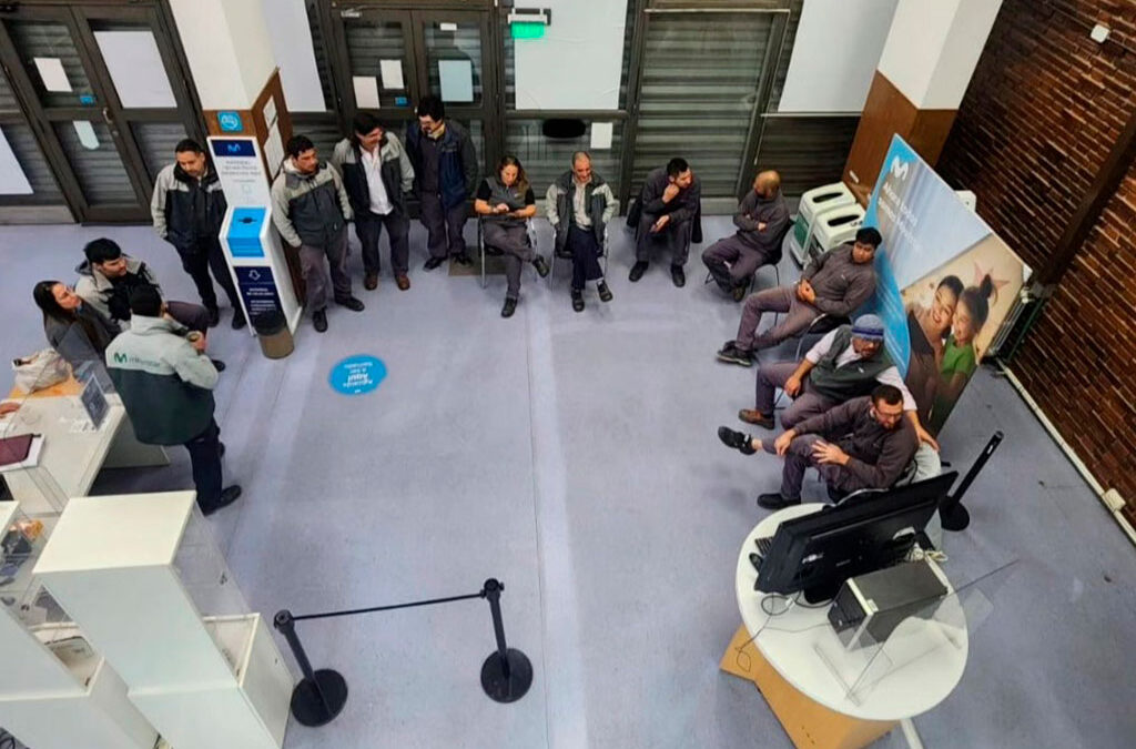 Nuevo aumento salarial para trabajadores de Claro, Telecom y Movistar