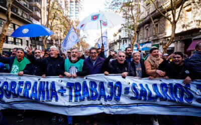 Debutó el «Frente de lucha por la soberanía, el trabajo y el salario» con una masiva movilización contra el ajuste y las privatizaciones