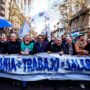 Debutó el «Frente de lucha por la soberanía, el trabajo y el salario» con una masiva movilización contra el ajuste y las privatizaciones