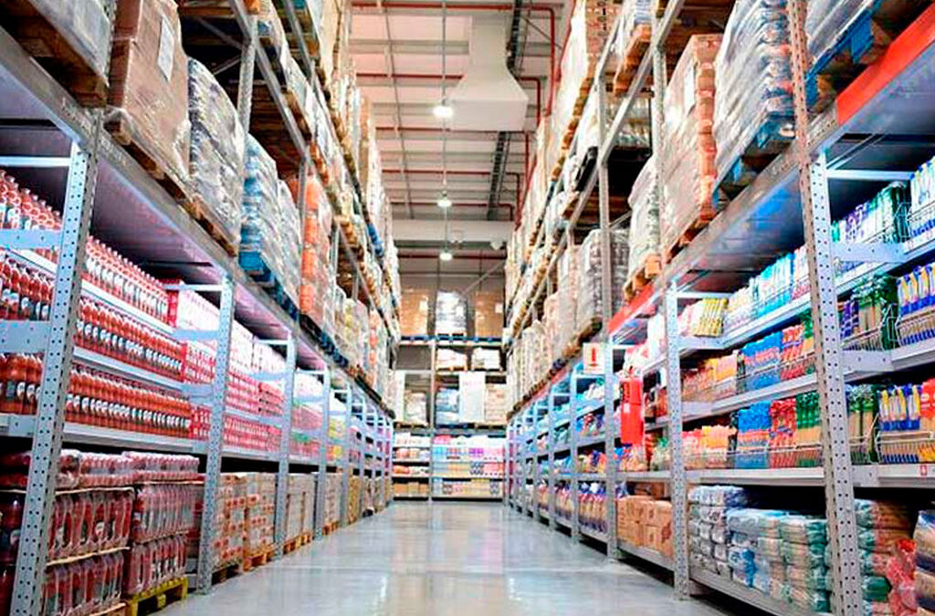 Aplican multas millonarias a supermercados mayoristas por incumplir acuerdo paritario