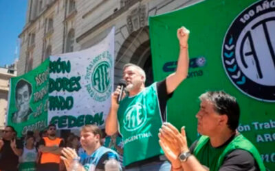 La Justicia frenó el decreto que eliminaba el feriado del Día del Trabajador Estatal