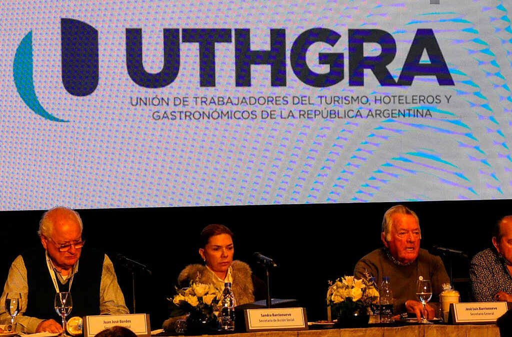 La UTHGRA firmó una paritaria trimestral para los gastronómicos con nuevos básicos y sumas fijas