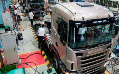 Crisis en la industria: Scania paraliza su planta en Colombres por caída en la demanda