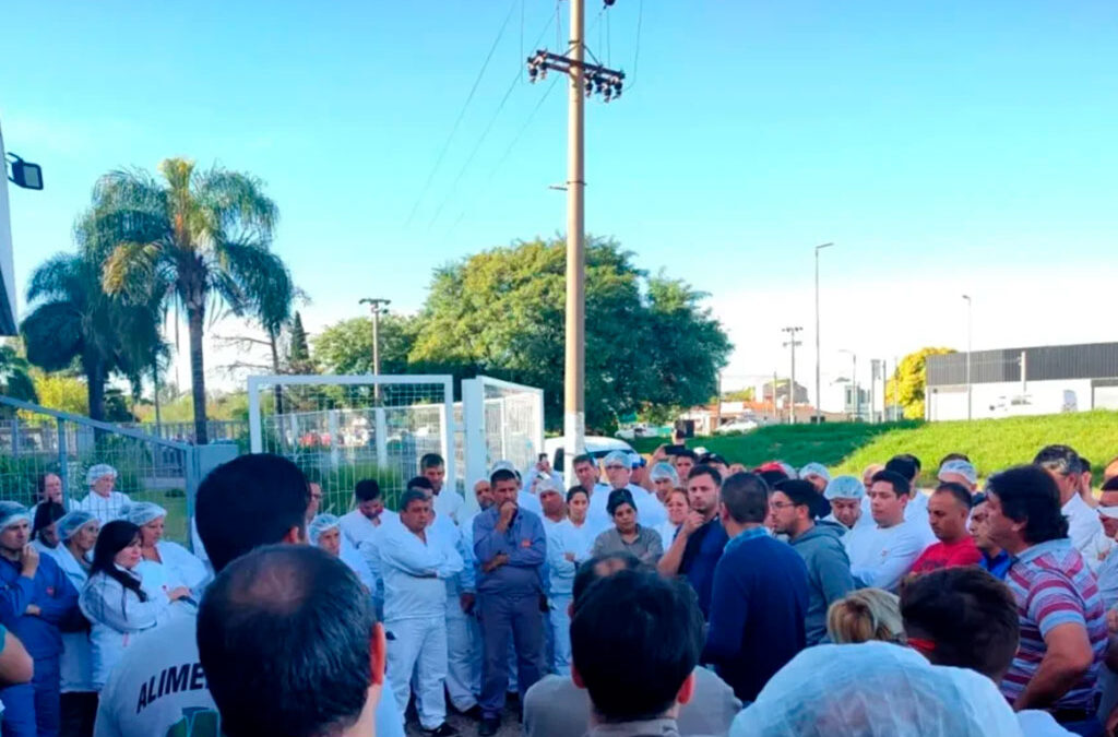 Denuncian que Bagley está despidiendo sin causa a trabajadores con actividad sindical