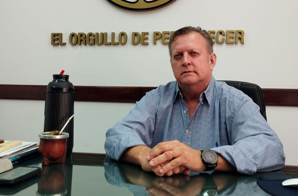Pilotos denuncian la falta de convocatoria a paritarias en Aerolíneas Argentinas y amenazan con medidas