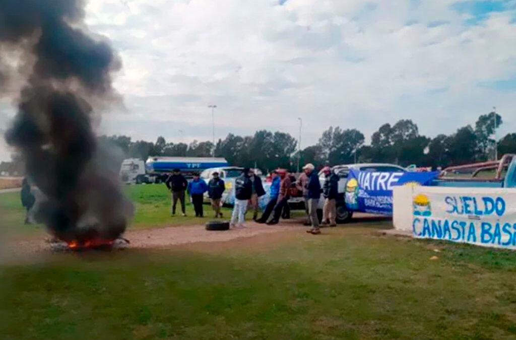 Trabajadores rurales protestan en las rutas del país: piden poner fin a los «salarios de hambre»