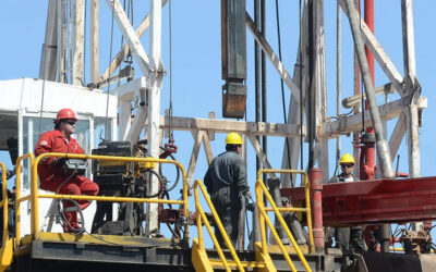 Petroleros van a un paro total en Vaca Muerta y amenazan con frenar la principal fuente de divisas del país
