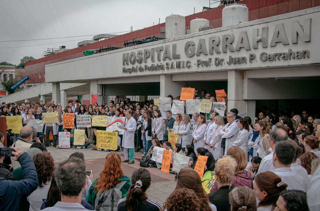 Trabajadores del Garrahan convocan a paro nacional y acción federal contra el abandono del Gobierno