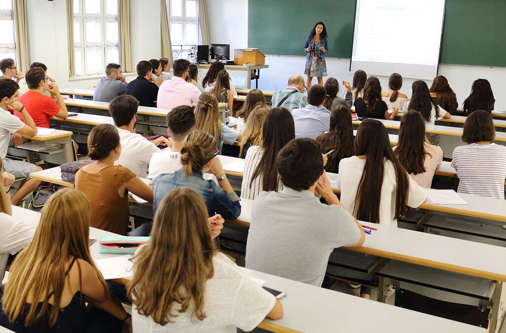 El Gobierno decidió darle a docentes universitarios un aumento del 7.3% en minicuotas hasta diciembre y desde Fedun reclaman paritarias reales