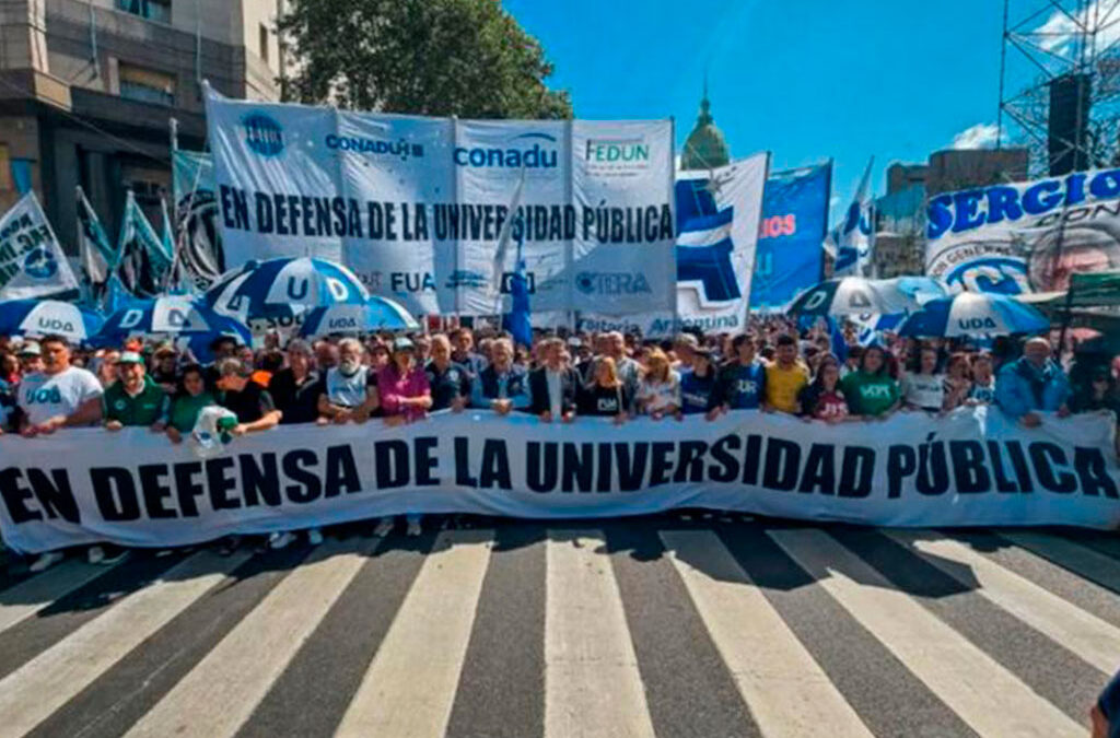 Encuesta Federal: docentes universitarios revelan el impacto del ajuste en primera persona