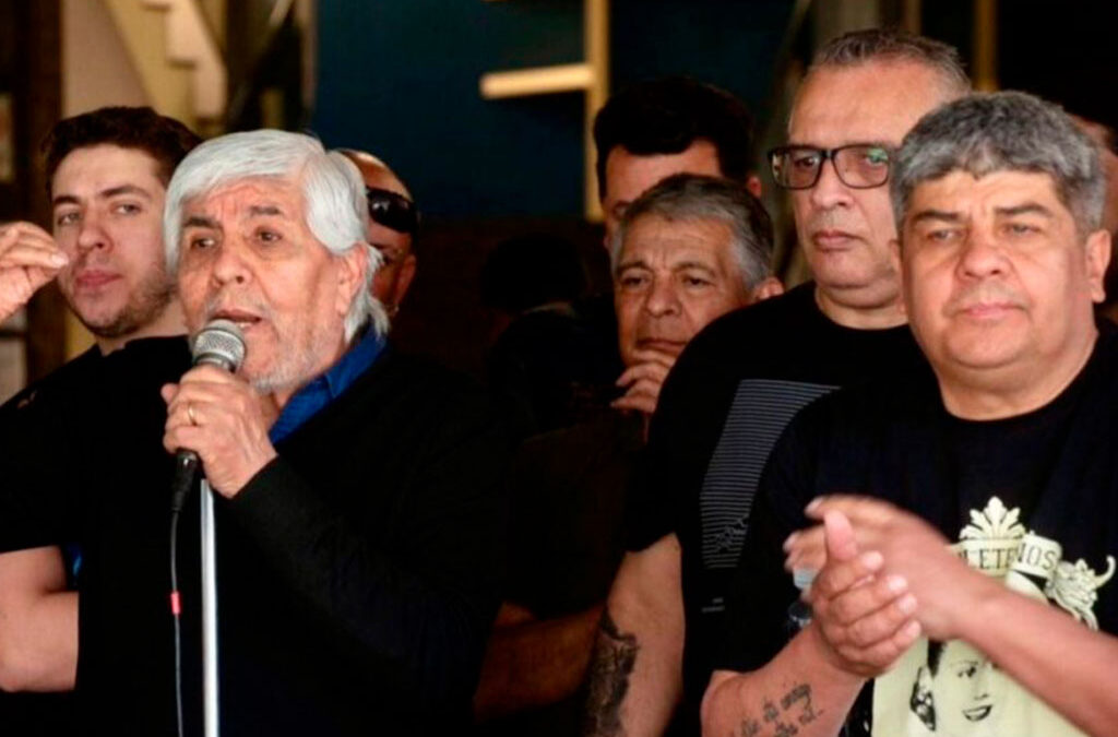 Hugo y Pablo Moyano convocaron por separado a la marcha de San Cayetano contra Milei