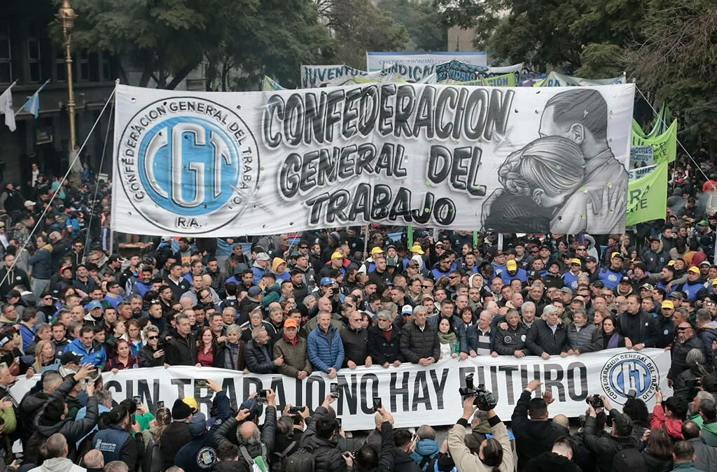 San Cayetano: La CGT marchó, criticó al Gobierno de Milei y pidió más “diálogo social”