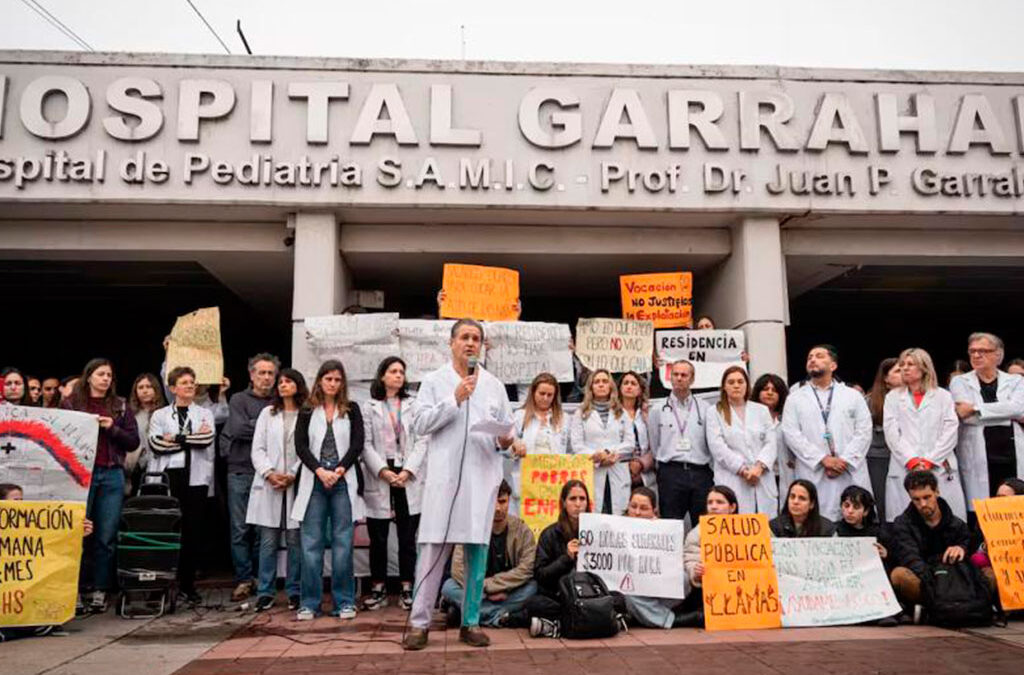 Ley de Emergencia Pediátrica: Trabajadores del Garrahan celebran un triunfo clave contra el ajuste en salud