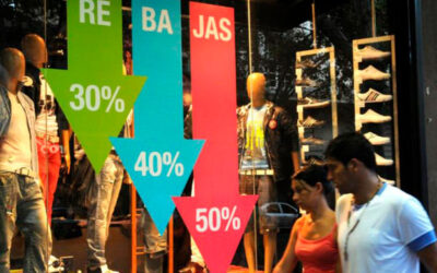 En julio las ventas minoristas acumularon tres meses de caídas