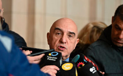 Quién es Alejandro Vilches, el médico sanitarista nombrado interventor de la Agencia de Discapacidad