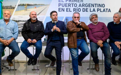 Kicillof encabezó en Ensenada el primer Encuentro Multisectorial sobre Marina Mercante y Vías Navegables