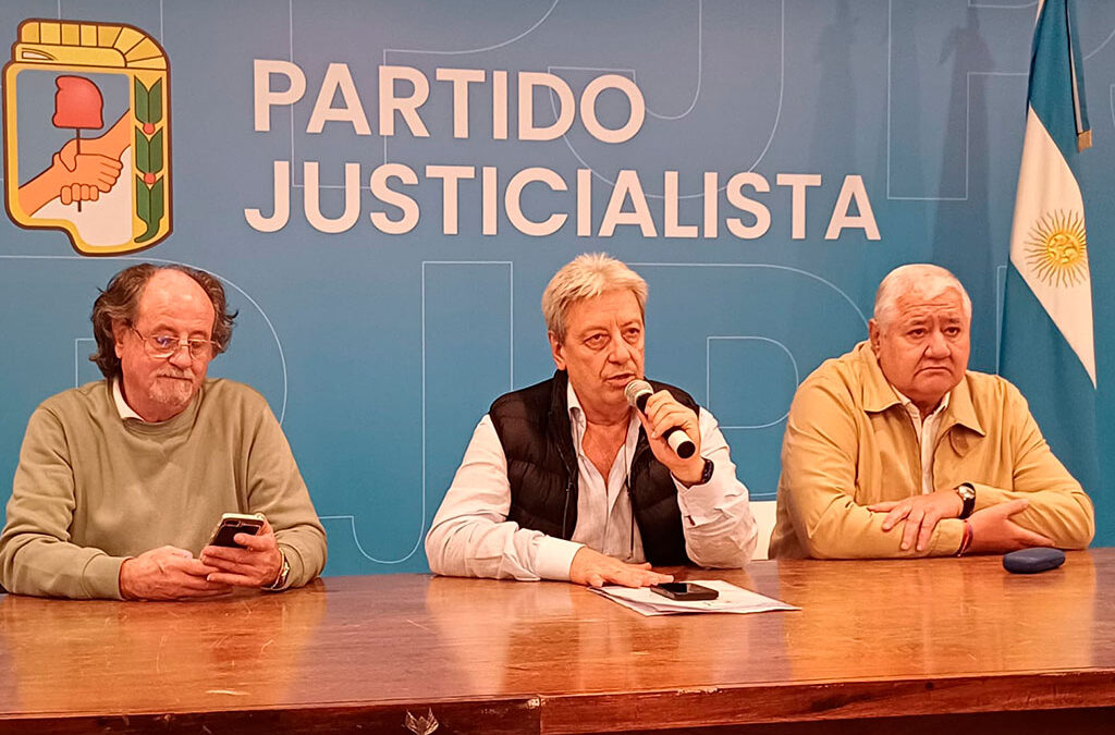 Furlán llenó la sede partidaria con las regionales de la CGT y mandó un mensaje a la interna cegetista