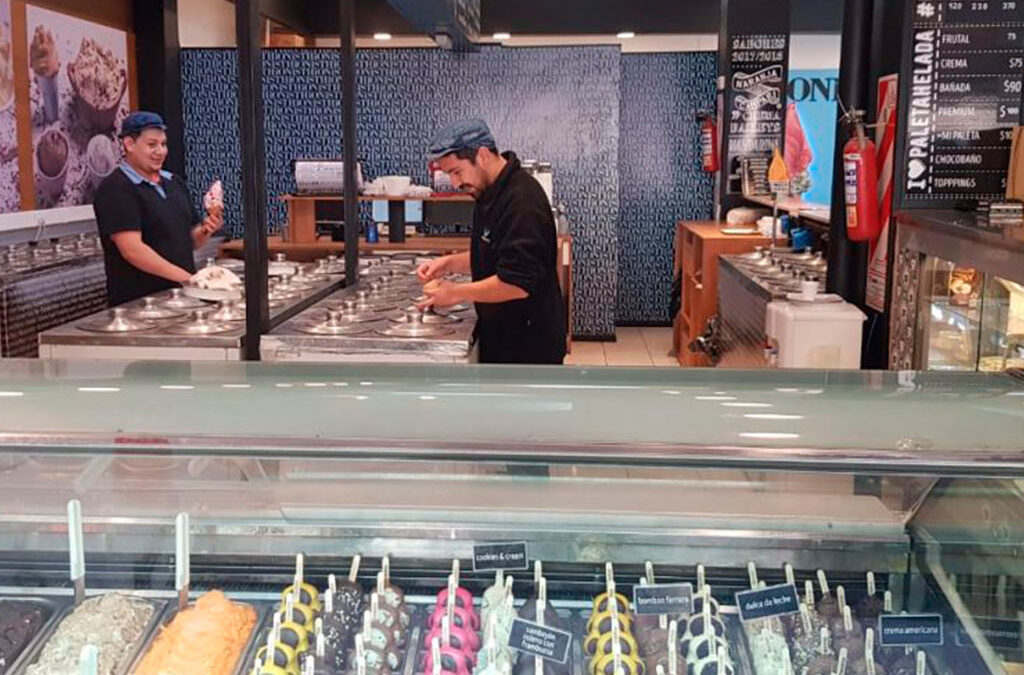 Paritarias: cierran una mejora salarial cuatrimestral para las Heladerías