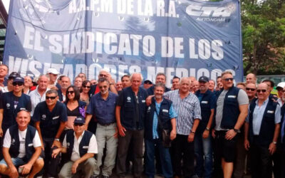Paritaria: visitadores médicos sellan un aumento salarial con una garantía mínima de $2 millones