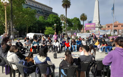 Docentes de la UBA darán clases públicas en Plaza de Mayo: «El gobierno impulsa el vaciamiento de las universidades»