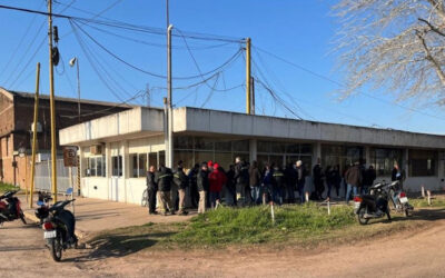 Tras convocar a Arietto, Vassalli faltó a la audiencia de conciliación y comunicó el cierre total de su planta por una semana