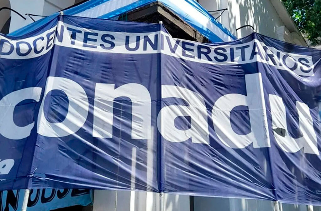 CONADU advierte con paro nacional si Milei veta la Ley de Financiamiento Universitario