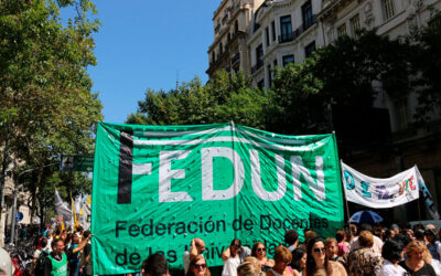 «Perdimos el 50% del salario»: el grito de la FEDUN a los Diputados, mientras rige el paro nacional contra el veto de Milei