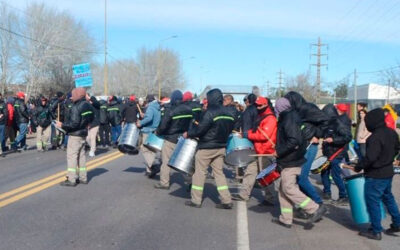 Trabajadores de Vassalli cortan en forma intermitente la Ruta 33: “Somos un barco a la deriva”