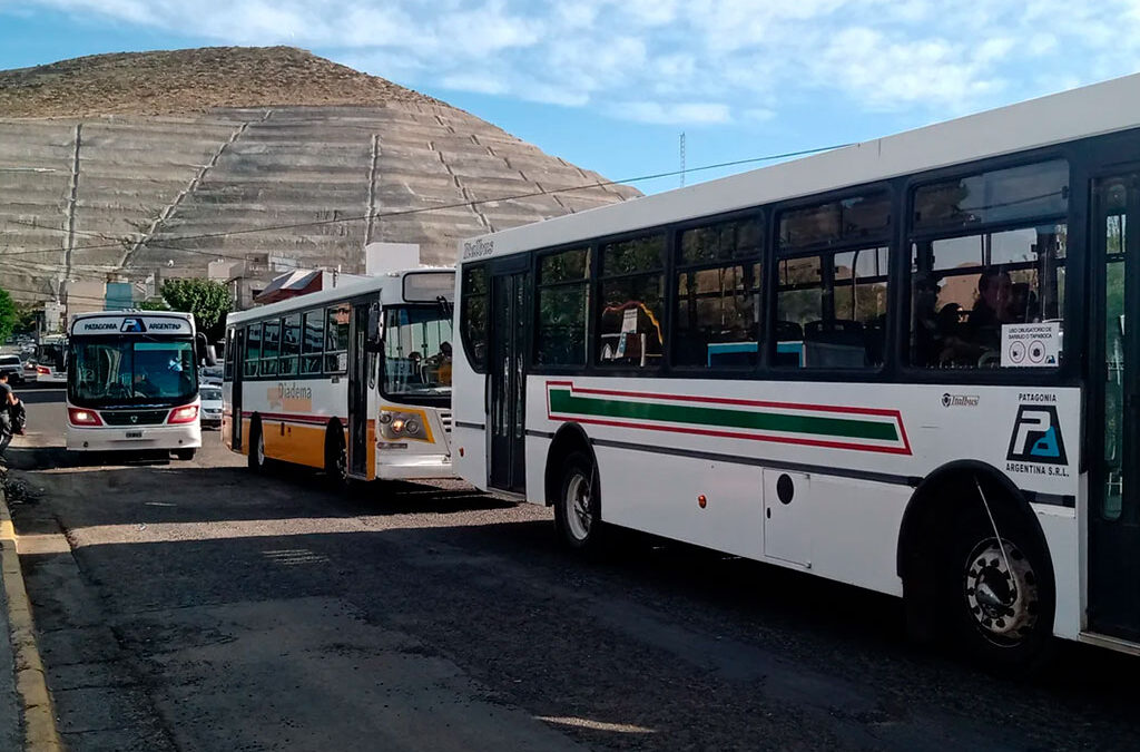 UTA en Comodoro: amparo por descansos y reclamo por 350 puestos en medio de la licitación del transporte