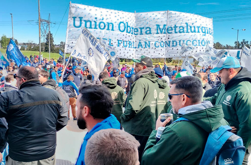 La UOM San Nicolás denunció a Ternium y a las contratistas tercerizadas por impedir el ingreso de delegados y aplicar descuentos salariales