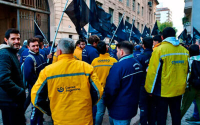Confirman un aumento salarial y el pago de un bono por elecciones para trabajadores del Correo Argentino