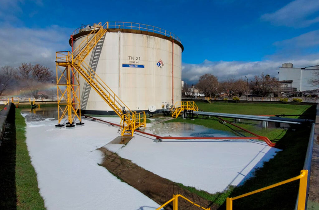 Confirman el cierre de la planta de YPF en Concepción del Uruguay: 60 trabajadores afectados y alarma por el impacto ambiental