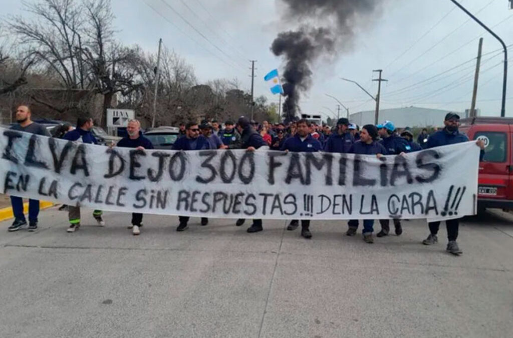 Ceramistas llevaron a la UIA su reclamo por los 300 despidos en la fábrica Ilva