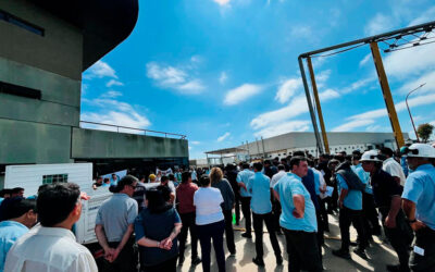 Con una multitudinaria protesta de sus trabajadores, se recalienta el clima en Atucha por la privatización de Nucleoeléctrica