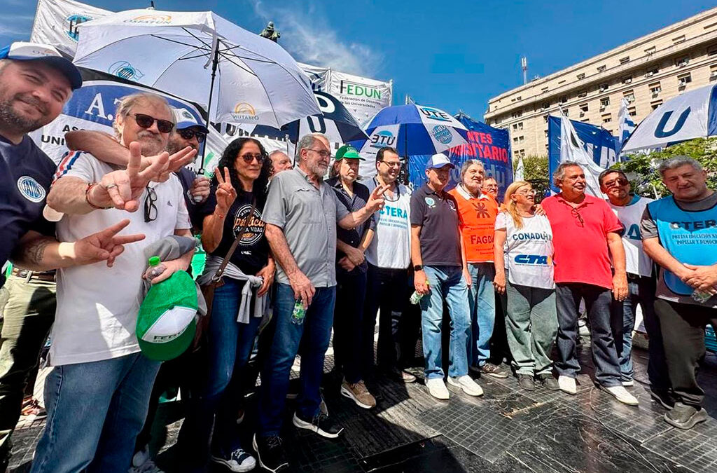 Gremios universitarios celebran el rechazo al veto y exigen al Gobierno cumplir la Ley de Financiamiento