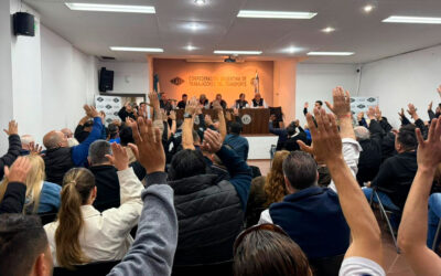En la previa de la elección de la CGT, los gremios del Transporte renovaron sus autoridades, ratificaron a Juan Carlos Schmid hasta el 2029 y el peso de Moyano en el sector